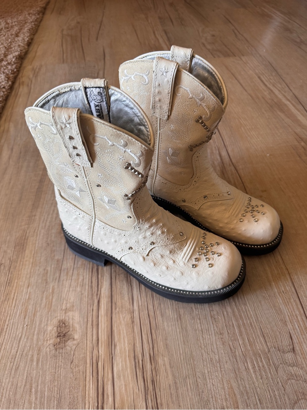 Ariat Cream Western Studded Pull-On Boots